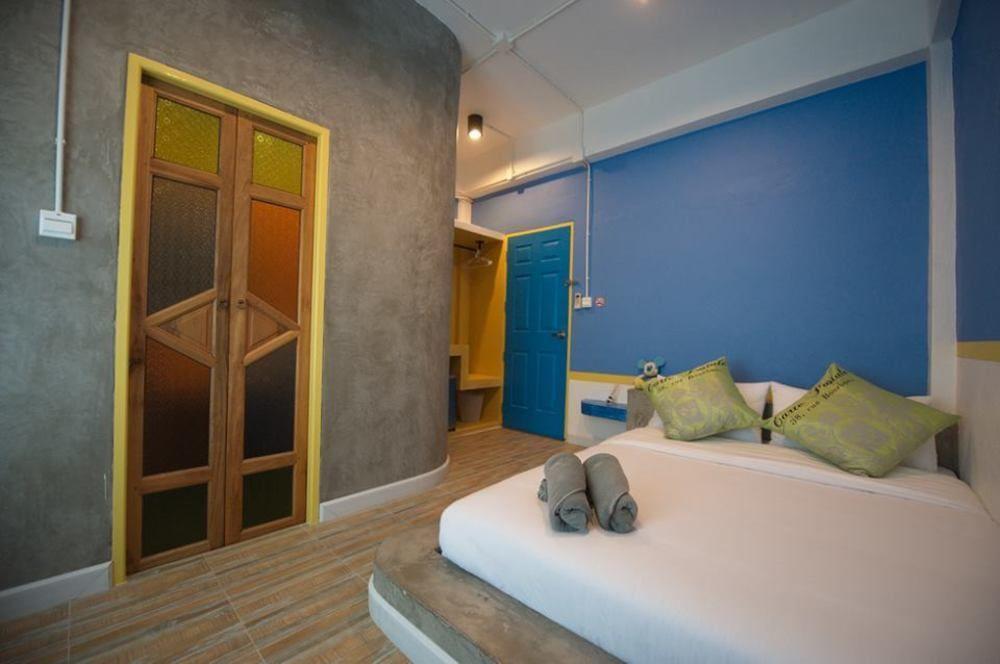 De Sea Almond Hotel Chumphon Eksteriør billede